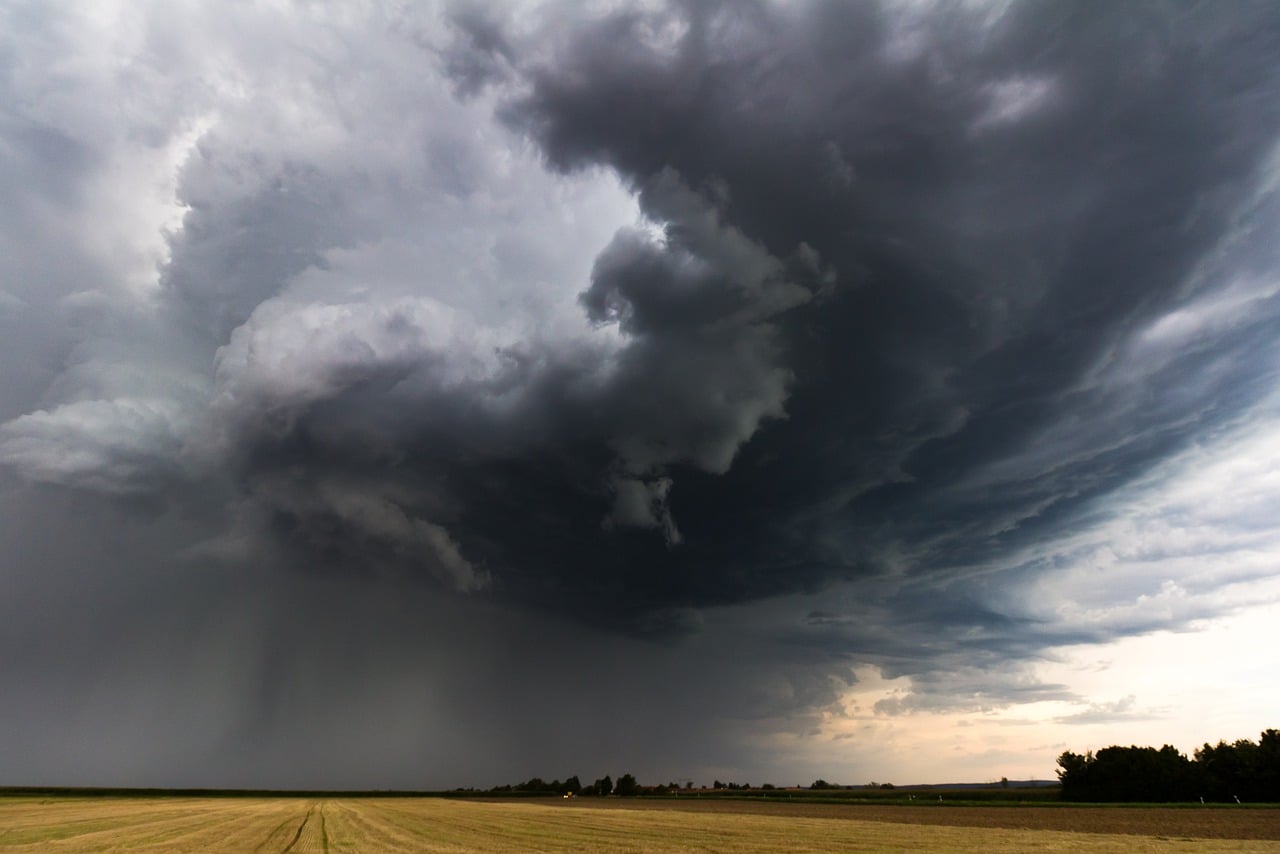 Previsioni meteo maggio 2023, in arrivo il caldo afoso Sarà difficile stare in classe