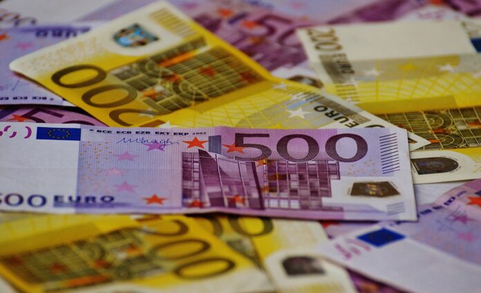 Bonus 100 euro in busta paga per la Festa della Repubblica, chi ne ha diritto?
